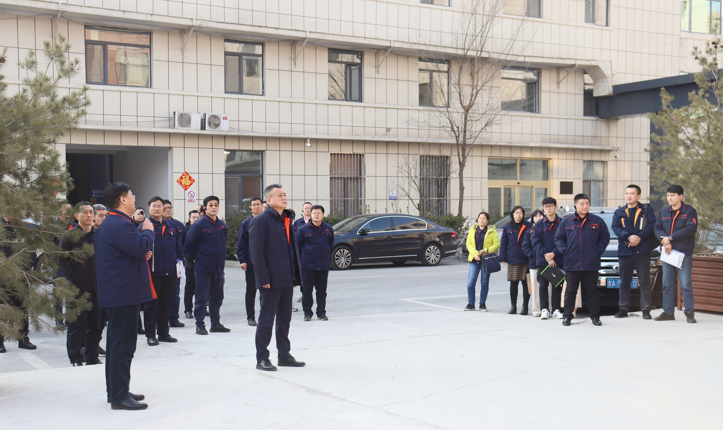 小鴨控股集團(tuán)中高層管理人員參觀小鴨家電新園區(qū)